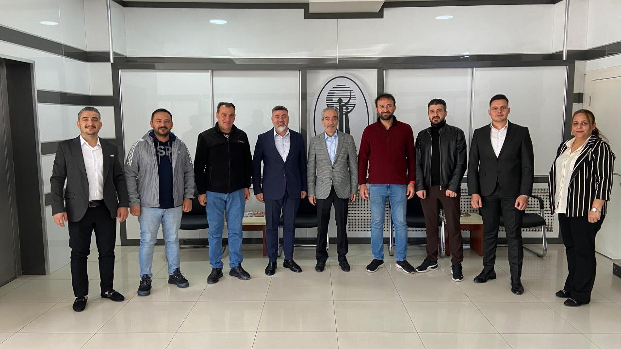 ESOB Başkanı Cengiz Üstün, Berber ve Kuaför Esnafıyla Bir Araya Geldi