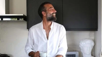 Hakan Kütahya Kimdir? Nerelidir?