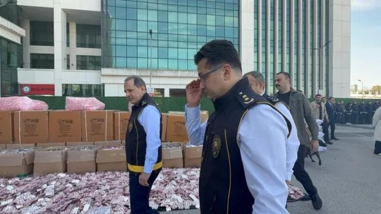 İstanbul&#039;da Dev Uyuşturucu Operasyonu: İmha İçin Villayı Ateşe Verdiler!