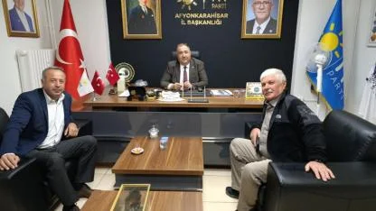 İYİ Parti Sinanpaşa'da Mustafa Yoldaş, İlçe Başkan Adaylığını Açıkladı