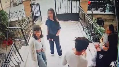 Konya’da Akran Zorbalığı: 5 Kız Öğrenci Ellerinde Bıçakla Arkadaşlarının Evine Gitti