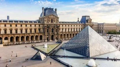 Louvre Müzesi Soyuldu: Napolyon’a Ait Değerli Mücevherler Çalındı