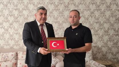 Müdür Miraç Sünnetci'den Kahraman Gazimize Anlamlı Ziyaret