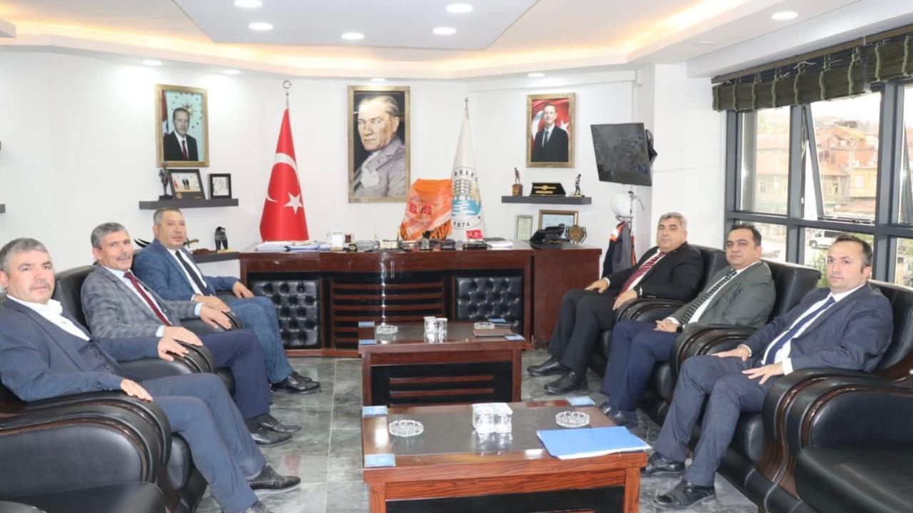 Müdür Sünnetci, Başkanı Topçu&#039;yu Ziyaret Etti