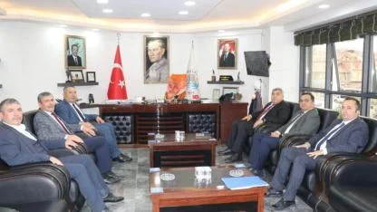 Müdür Sünnetci, Başkan Topçu'yu Ziyaret Etti