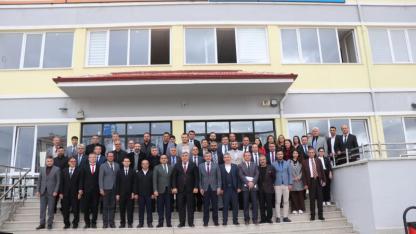 Müdür Sünnetci, Dinar’da Eğitim Değerlendirme Toplantısına Başkanlık Etti