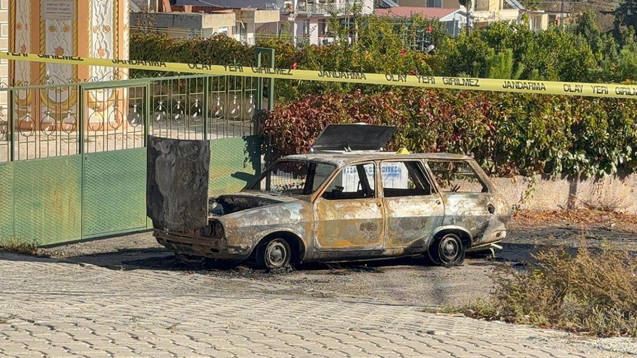 Otomobilini Yaktı, Kuzenlerini Vurdu, Kendini Öldürdü