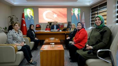 AK Parti Kadın Kolları'ndan Müdür Öztürk’e Ziyaret