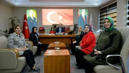 AK Parti Kadın Kolları'ndan Müdür Öztürk’e Ziyaret