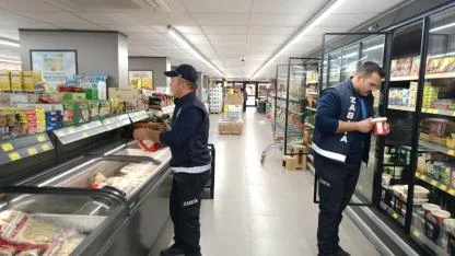 Sandıklı Belediyesi Zabıta Ekiplerinden Market Denetimleri Uygulaması