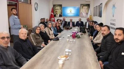 Prof. Dr. Veysel Eroğlu’ndan Sandıklı AK Parti İlçe Başkanlığı’na Ziyaret