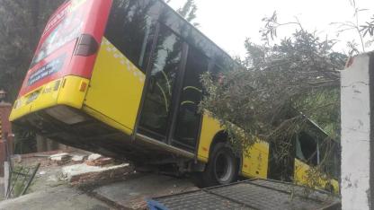 Üsküdar’da Dehşet Anları:  İETT Otobüsünün Freni Patladı!