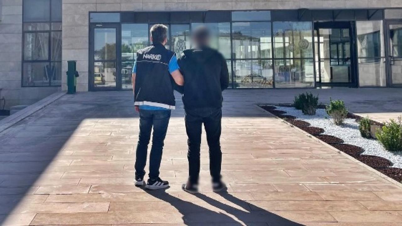 Uyuşturucu Suçundan Aranan Şahıs Yakalandı!