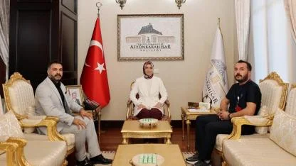 Vali Yiğitbaşı, AFSÜ Başhekimi Balcı’yı Makamında Kabul Etti
