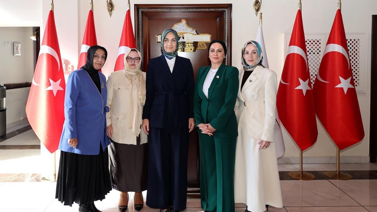 Vali Yiğitbaşı, KATİŞDER Heyetini Ağırladı