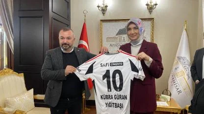 Vali Yiğitbaşı’ndan “Bu Forma Benden Sana Kardeşim” Kampanyasına Tam Destek!