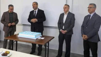 AFSÜ Diş Hekimliği Fakültesi Vizyoner Uygulamalarla Türkiye’ye Örnek Oluyor