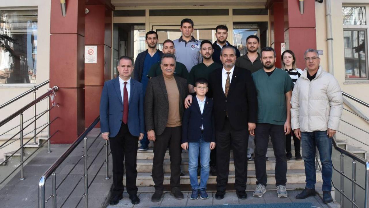 AFSÜ&#039;den Sağlık Hizmetlerinde Öncü Adım: Türkiye&#039;de Bir İlk Olan 7/24 Diş Acil Polikliniği Açıldı