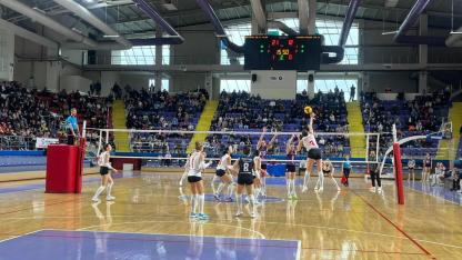 Afyon Belediye Yüntaş, Muratpaşa Karşısında İlk İki Sette Fırtına Gibi Esti