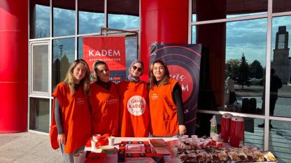 Afyon Genç KADEM’den Vize Haftasında Öğrencilere Tatlı Destek