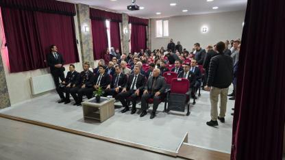 Afyon’da 10 Kasım Töreninde Salon Krizi: Belediye Başkanı ile Kaymakam Tartıştı