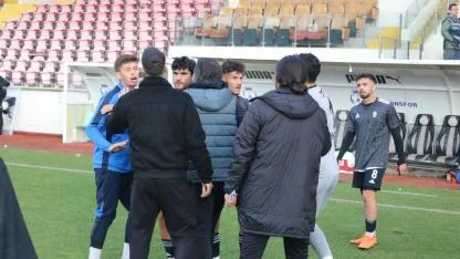 Afyon’da Kırmızı Kart Sonrası Gergin Dakikalar!