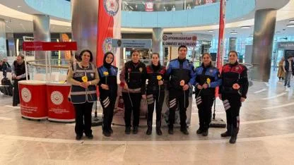 Afyonkarahisar Emniyetinden AVM’de KADES Bilgilendirmesi