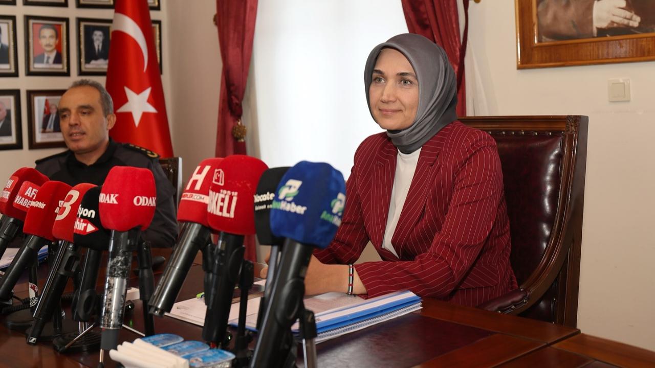 Afyonkarahisar Güven ve Huzurda Zirvede: Vali Yiğitbaşı Liderliğinde Rekor Başarılar!