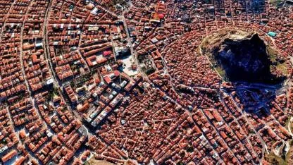 Afyonkarahisar Konut Satışlarında Düşüşe Geçti: Ege Bölgesi'nde Genel Azalma Eğilimi