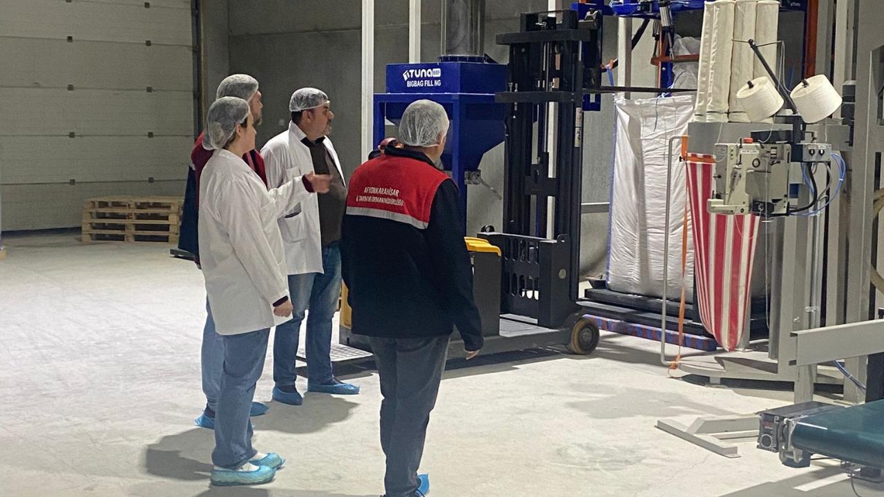 Afyonkarahisar’da Hayvansal Yem Üreten Tesise Denetim