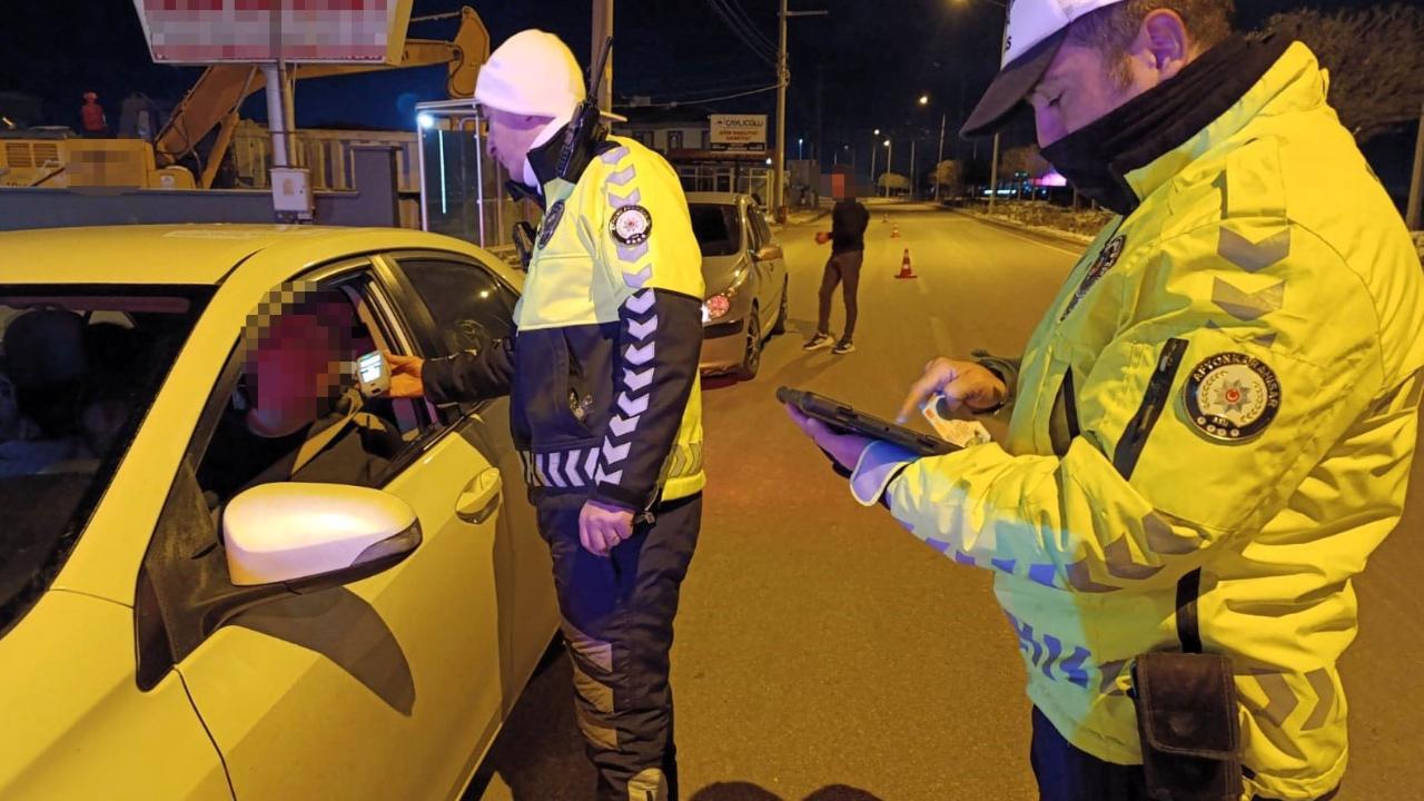 Afyonkarahisar’da Şok Denetim! 377 Kişi Sorgulandı, 188 Araç Kontrol Edildi