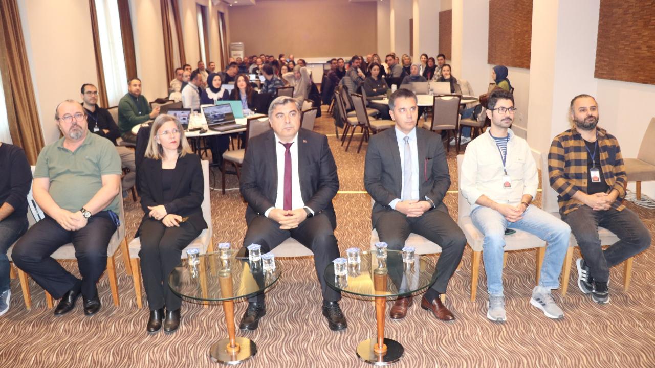Afyonkarahisar’da TÜBİTAK 2204-A/B Proje Çalıştayı Devam Ediyor