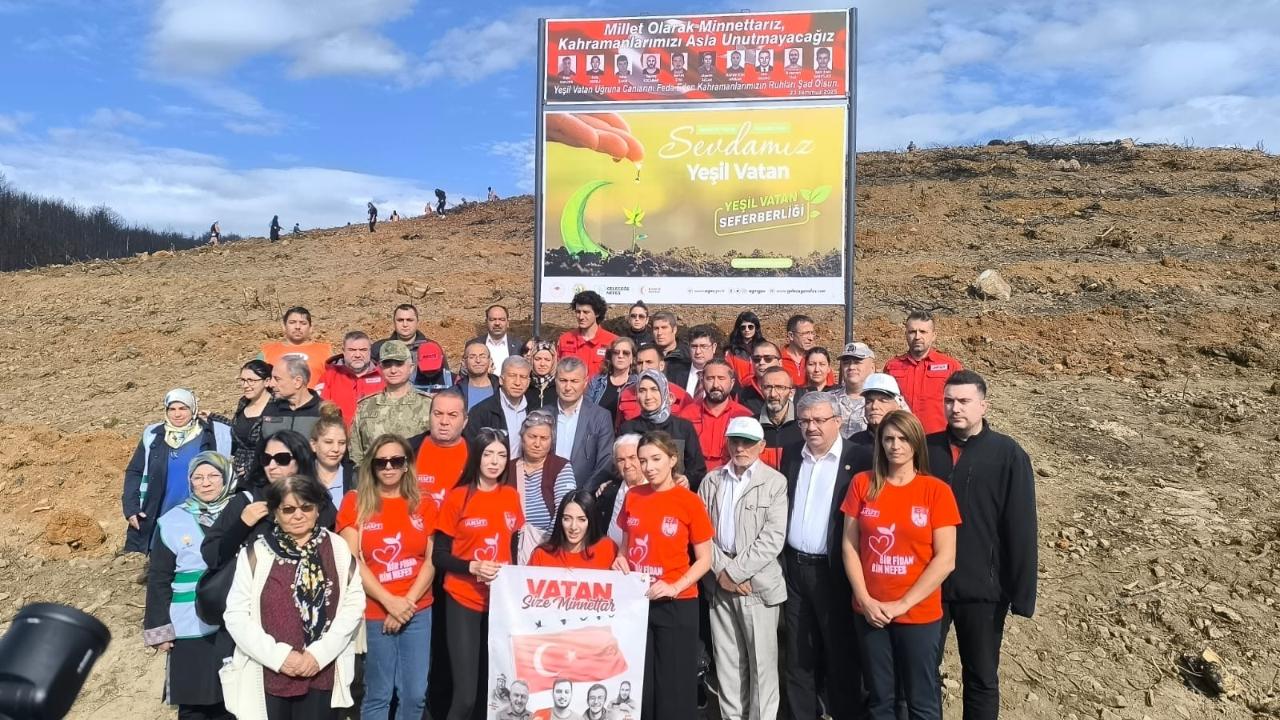 Afyonkarahisar’da “Yeşil Vatan” Seferberliği: Şehitler Anısına Binlerce Fidan Toprakla Buluştu