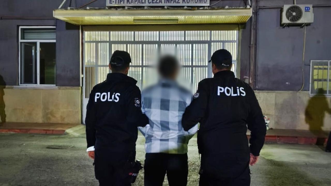 Afyonkarahisar’da zehir tacirine suçüstü! 252 sentetik hapla yakalandı!