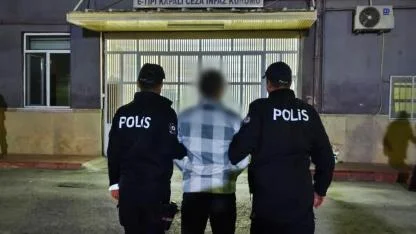 Afyonkarahisar’da zehir tacirine suçüstü! 252 sentetik hapla yakalandı!