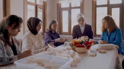 Afyonlu Kadınların Keçe Sanatı TRT 1’de Türkiye’ye Tanıtıldı