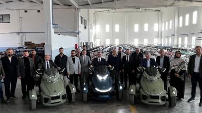 AK Parti Heyeti Musatti Motor Fabrikası’nda İncelemelerde Bulundu