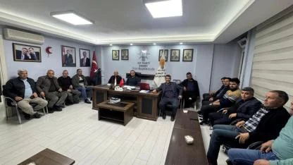 AK Parti Şuhut'un Üye Çalışmalarına Gümüş Rozetli Motivasyon