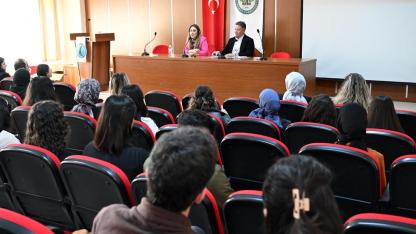 AKÜ Hukuk Fakültesinde “Avukatlık Meslek Tanıtım Semineri” Verildi