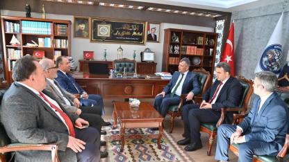 AKÜ Rektörü Karakaş’tan Başkan Koyuncu’ya Ziyaret