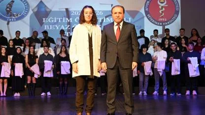AKÜ Veteriner Hekim Adayları Beyaz Önlük Giydi