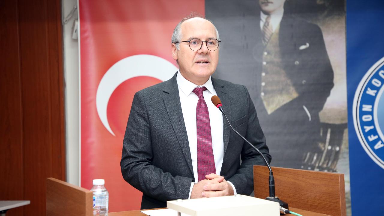 AKÜ’de “Bir Lider, Bir Millet: Atatürk Çalıştayı” Düzenlendi