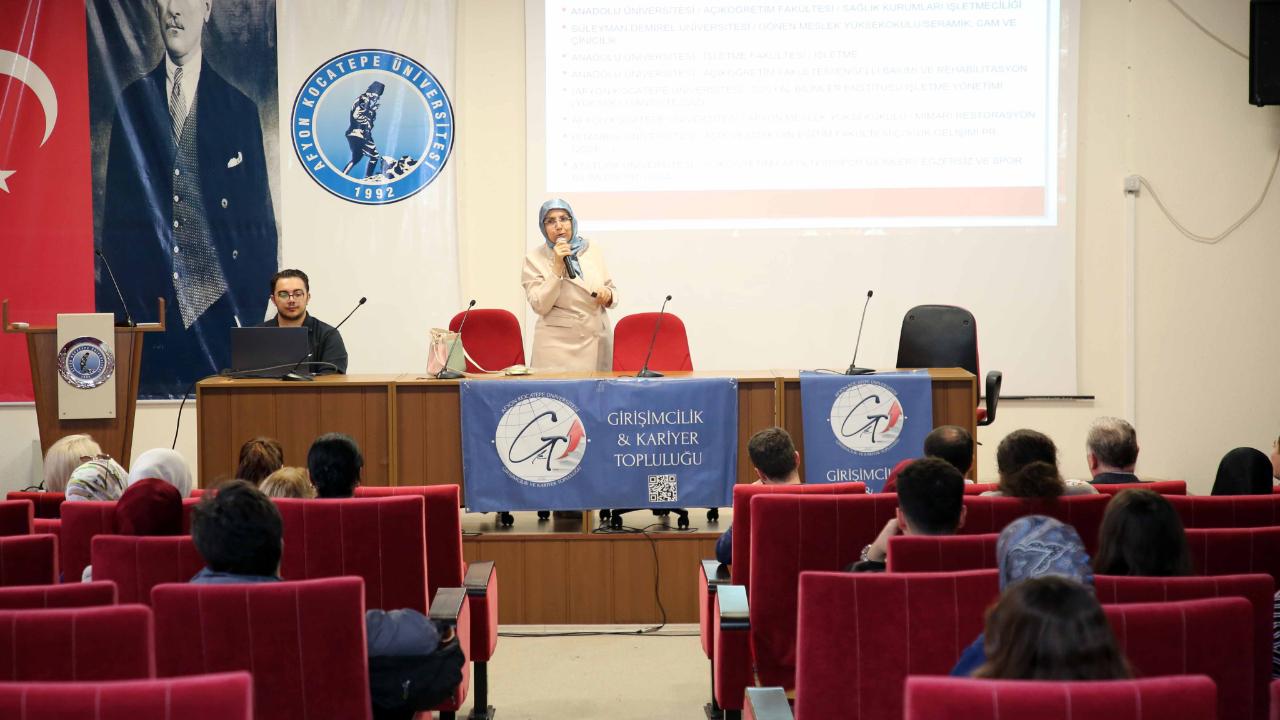 AKÜ&#039;de &quot;Öğrenciliğin Sosyal Girişimcilikteki Rolü&quot; Semineri