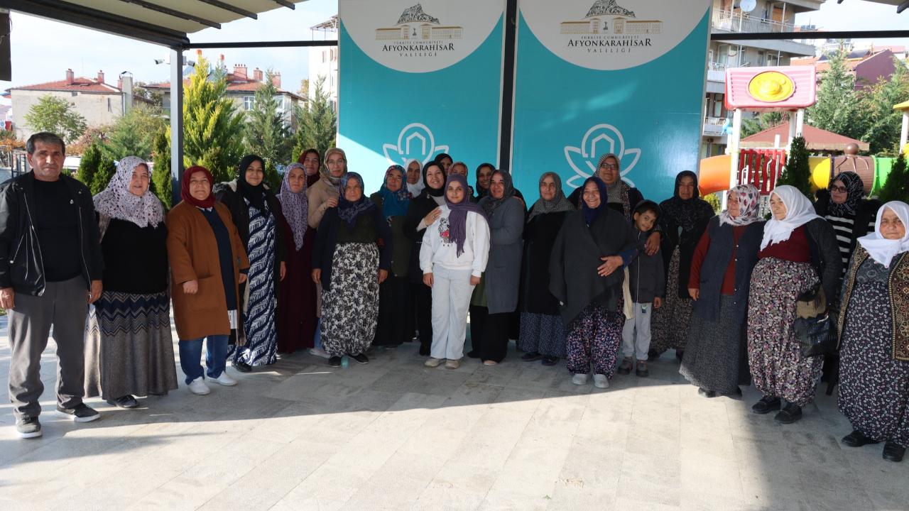 Başkan Kılınçarslan Kavak Mahallesi’nde Kadınlarla Buluştu