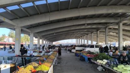 Bu Pazar Dua ile Açılıyor: Şuhut’ta Yıllardır Süren Gelenek Yaşatılıyor