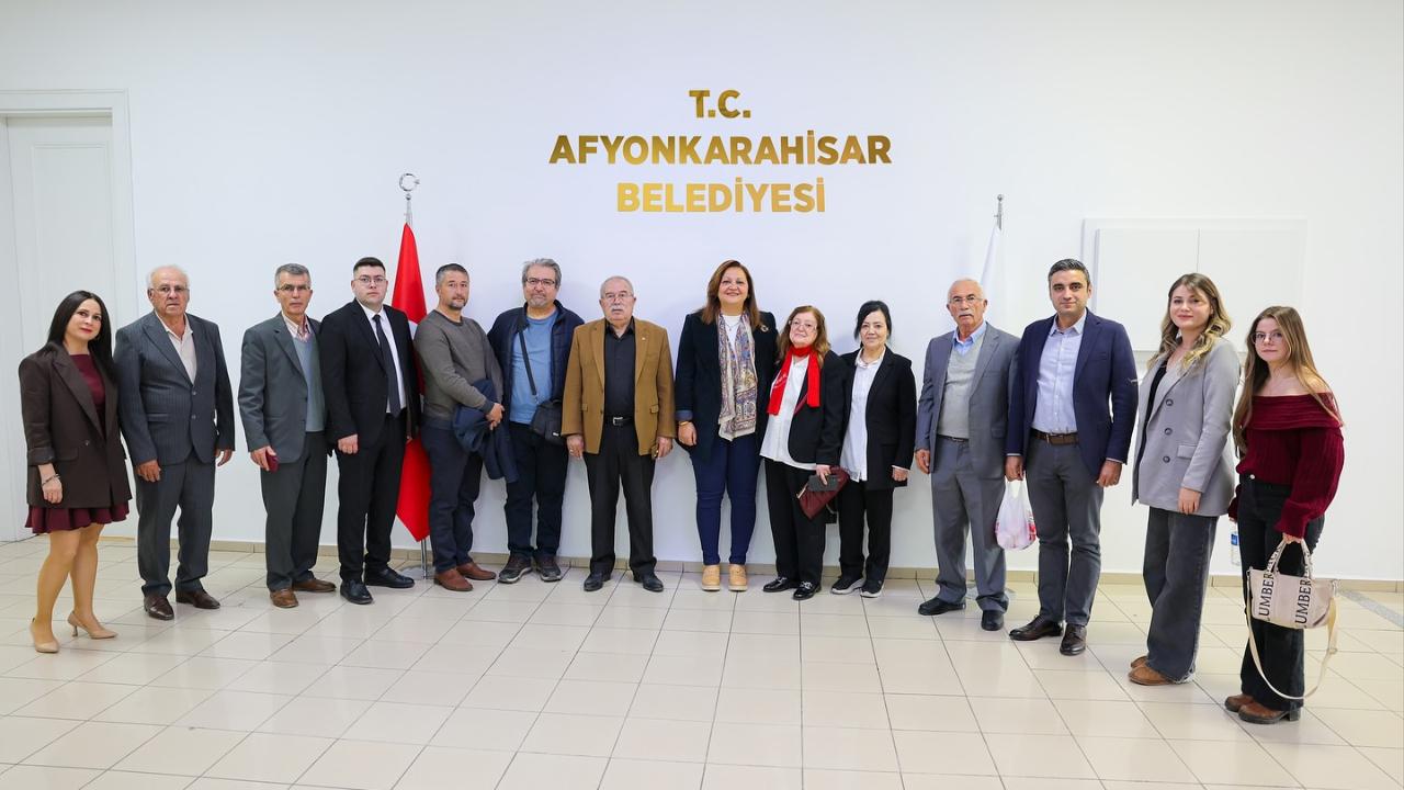 CHP Sandıklı Heyetinden Başkan Köksal&#039;a Ziyaret