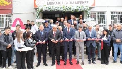 Dazkırı’da Mesleki Eğitim Merkezi Hizmete Açıldı