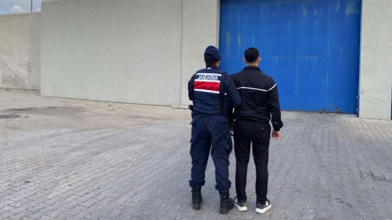 Dolandırıcılık ve Hırsızlık Zanlısı Firari, Şafak Operasyonuyla Yakalandı