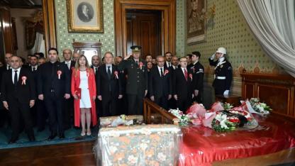 Dolmabahçe’de Atatürk’e Büyük Özlem!