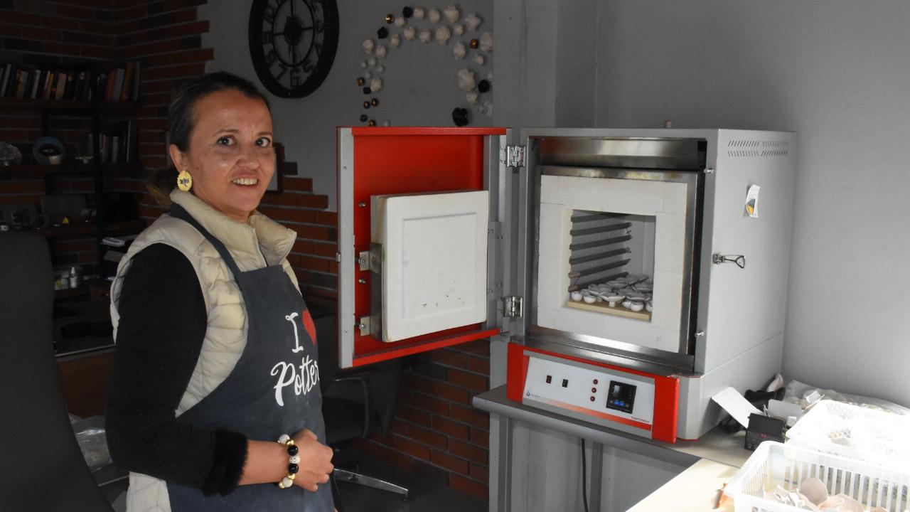Erkmenli İç Mimar Seramiğe Hobi Olarak Başladı, Atölye Sahibi Oldu!